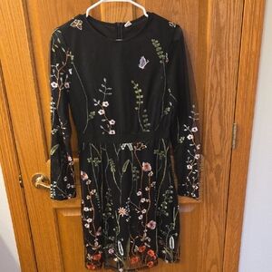 Chic Black Floral Embroidered Dress